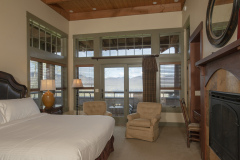 Mountain Top Resort Jewel Guest House master bedroom 1
