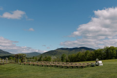 photo of the wedding knoll at Mountain Top Resort in the spring.